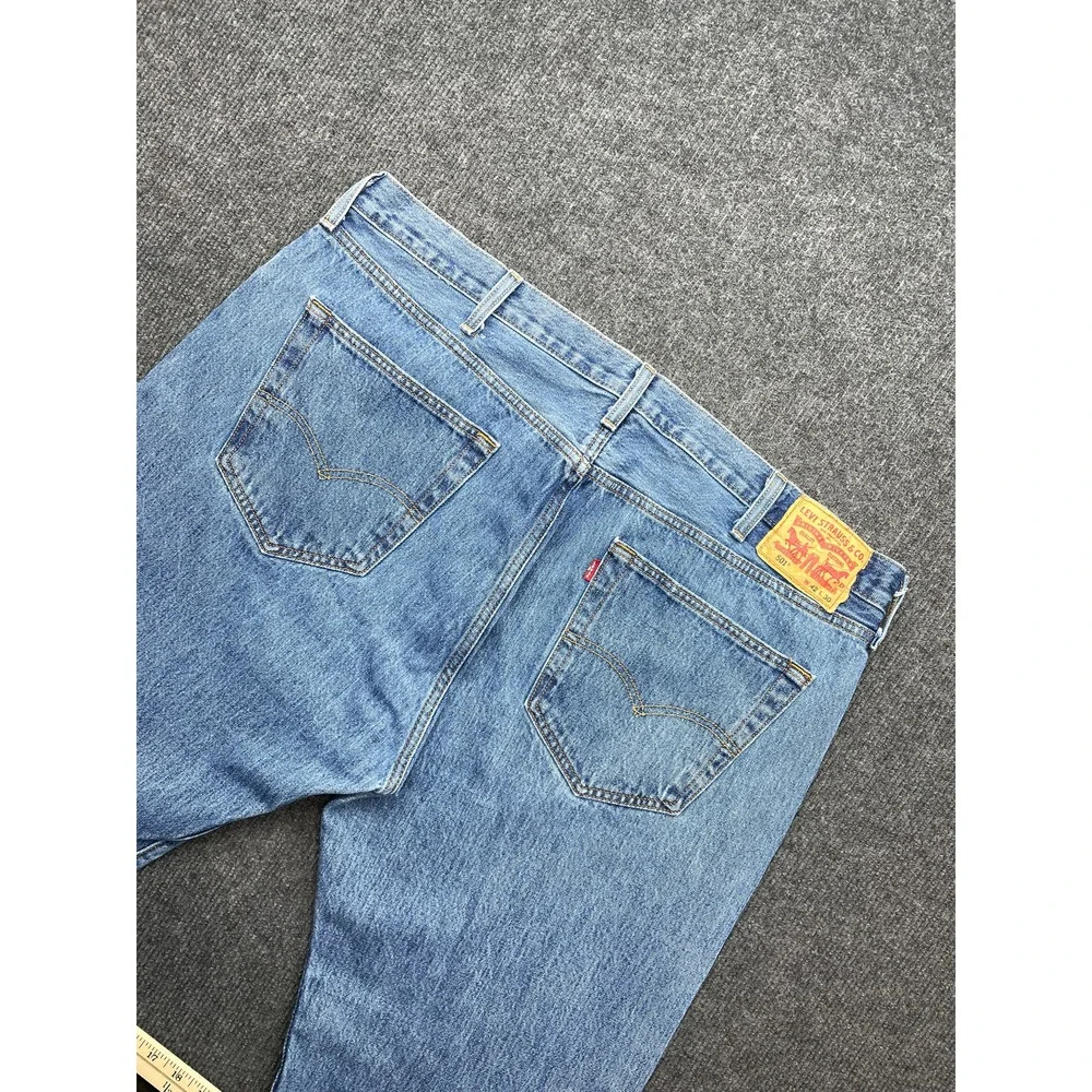 Levi's 501 Original Fit Jeans Mens W42 L30 Button Fly Straight Medium Wash Blue
